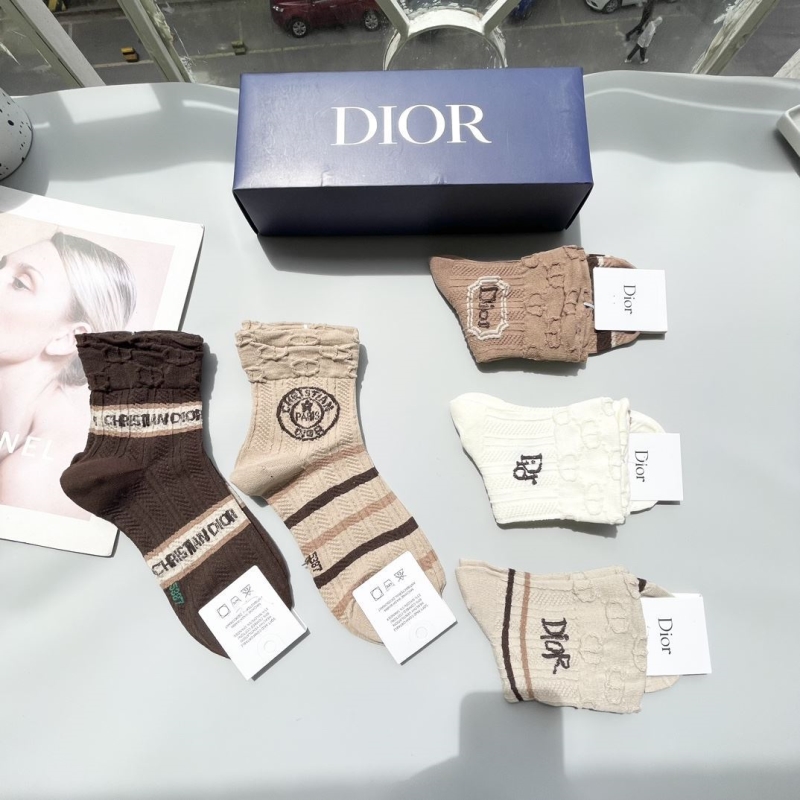 DIOR